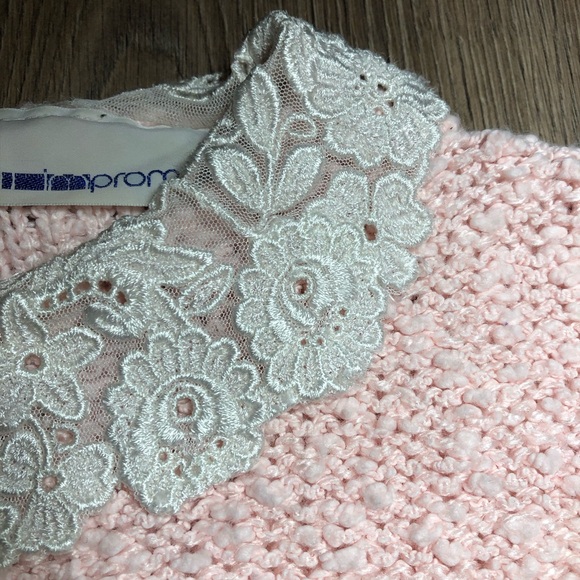 Vintage Pink Knit Lace Collar Sweater - Picture 6 of 17
